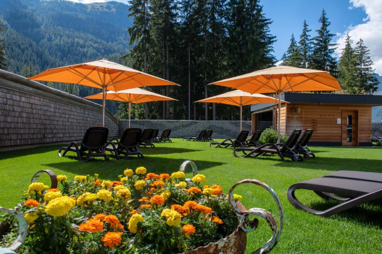 Hotel Croce Bianca 4*