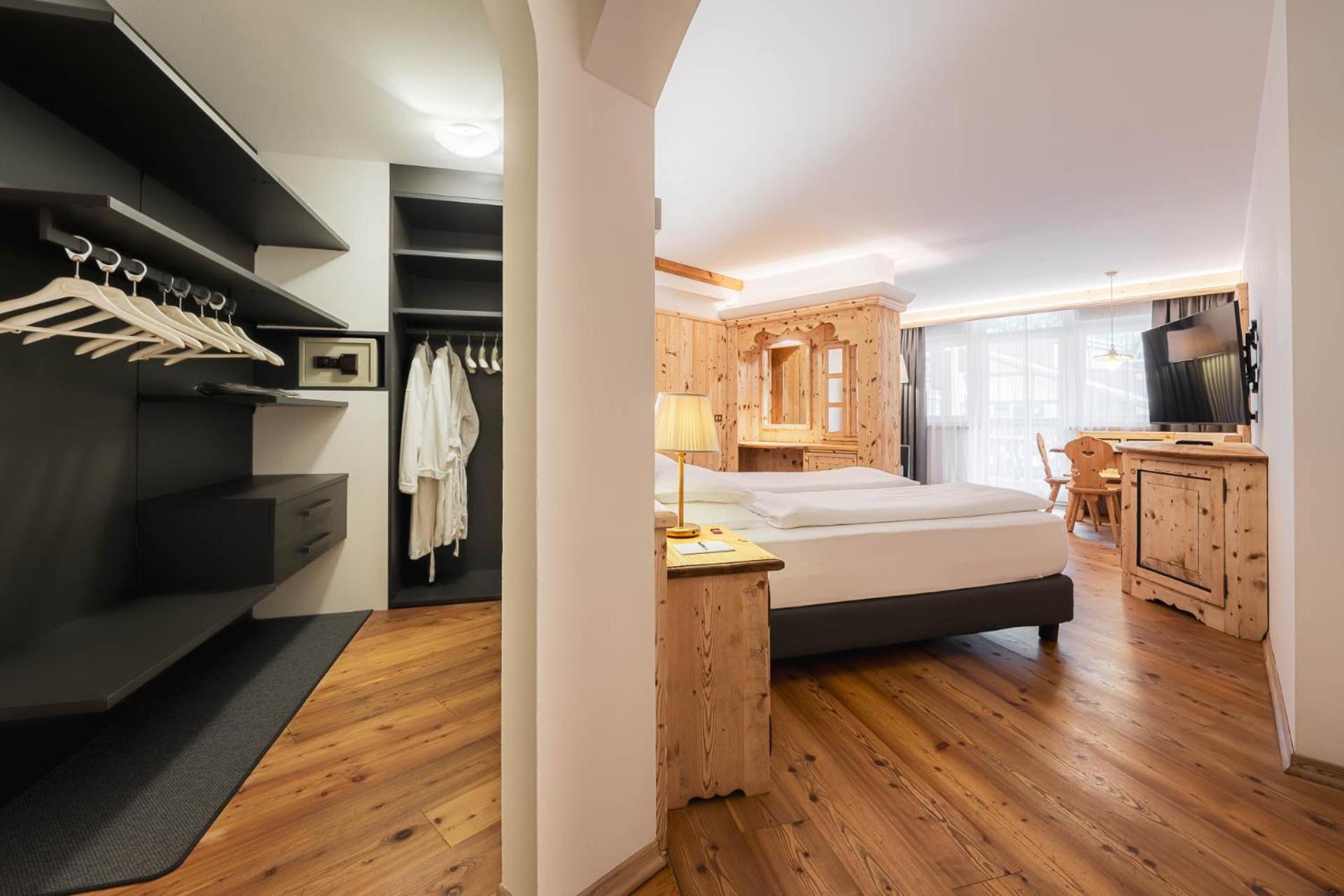 Hotel Croce Bianca